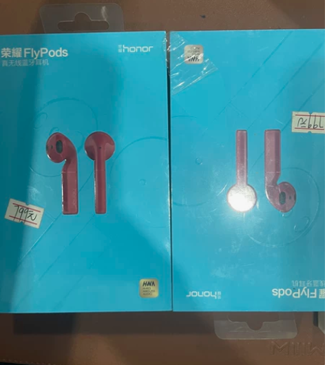 荣耀耳机全新未拆封特价 感兴趣的话点“我想...