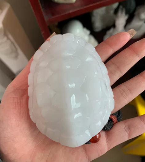 自家工厂生产缅甸玉富甲一方玉雕 感兴趣的话...