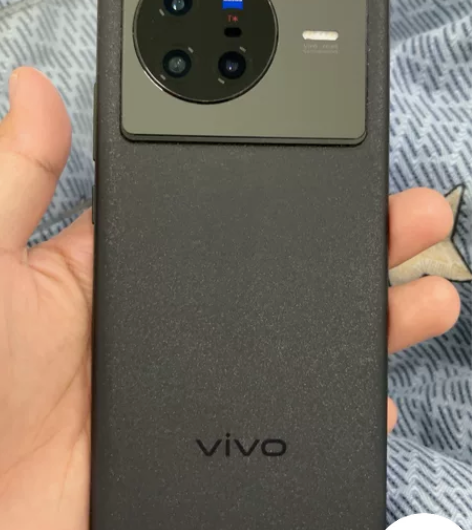 vivox80 8+128 99新 无擦痕...
