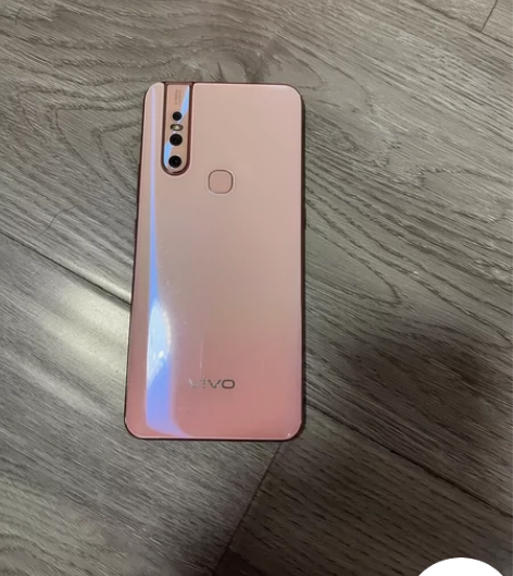 自用vivo S1 粉色 1286 屏幕是...