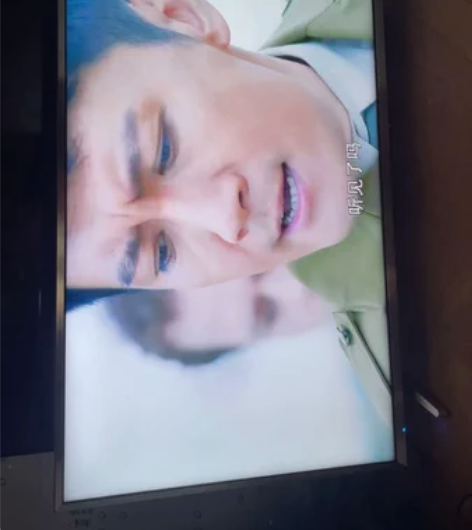 出售一台海信43寸智能网络电视，该机带无线...