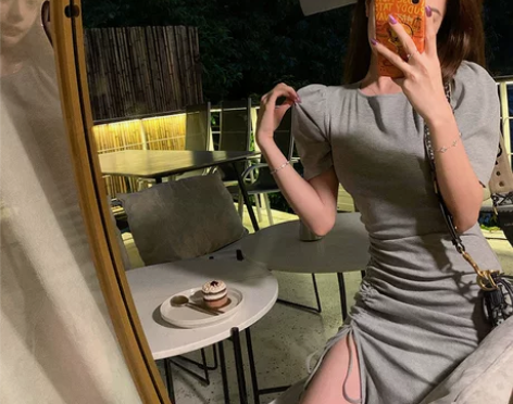 钱夫人抽绳连衣裙女夏泡泡袖设计感开叉裙修身...