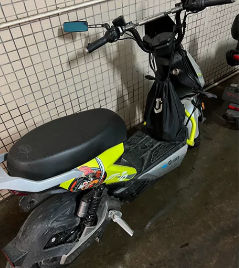 台铃电动摩托车，9成新，没摔车，喜欢的来 ...