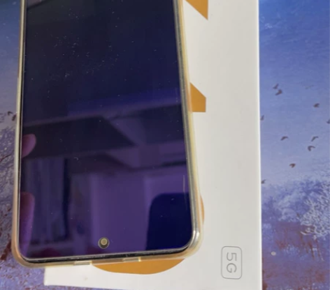 红米k40幻境8+128GB储存，之前买来...