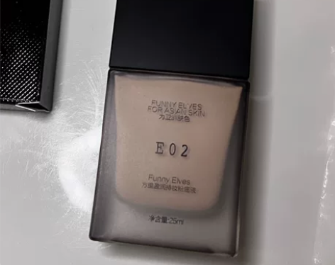 方里粉底e02 使用7.8次左右 感兴趣...