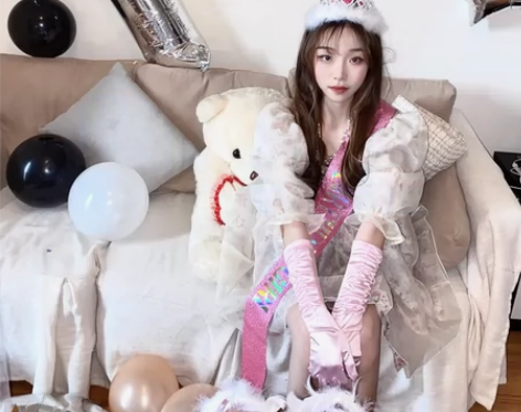 蓬蓬裙 过生日穿过一次就没穿过了 感兴趣...