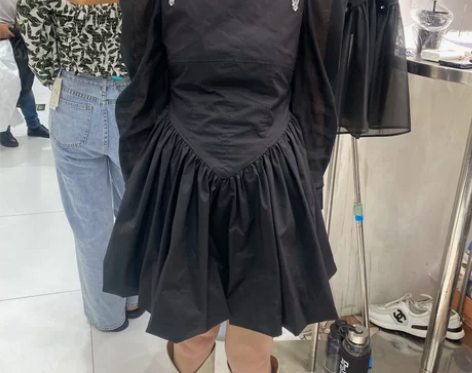 YL法式泡泡袖连衣裙女拼接设计感小众公主蓬...