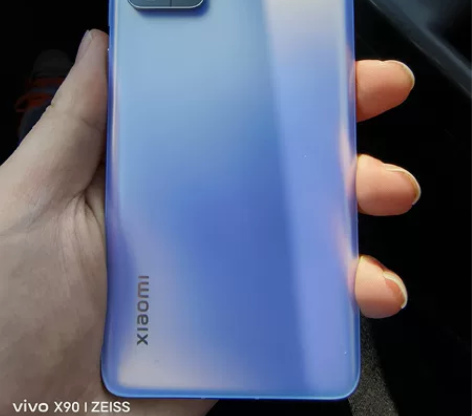 我妈实体店买的小米12s 8+256，11...