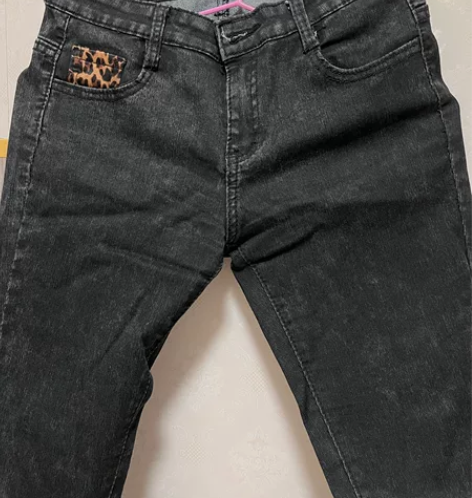 烟灰色牛仔裤松紧大显瘦均码 感兴趣的话点“...