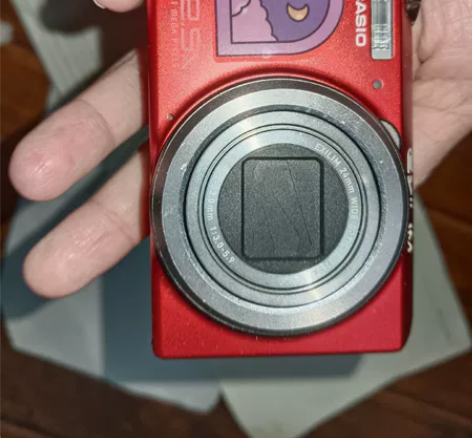 卡西欧zs100相机 ccd 充电器＋相机...
