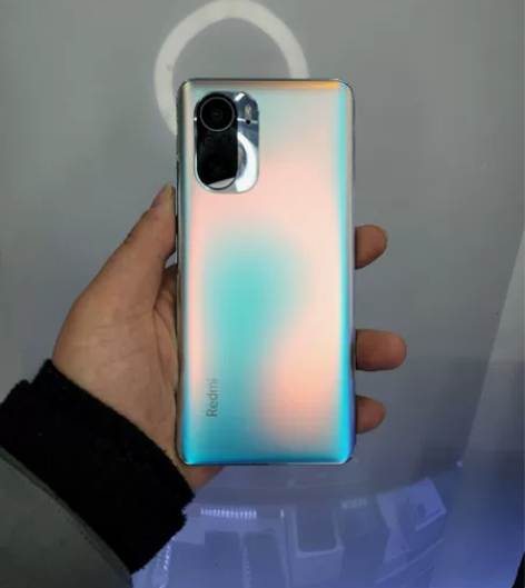 红米K40全网通5G手机,成色如图,功能正...