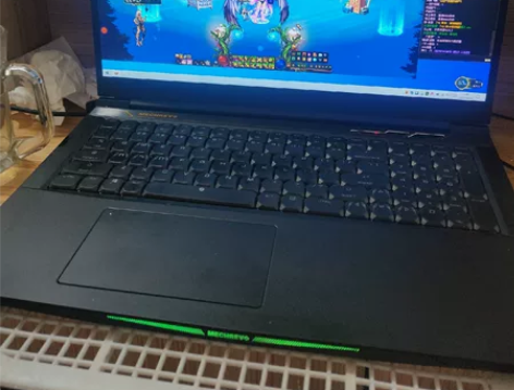 机械革命游戏笔记本x10tis 9.9成新...