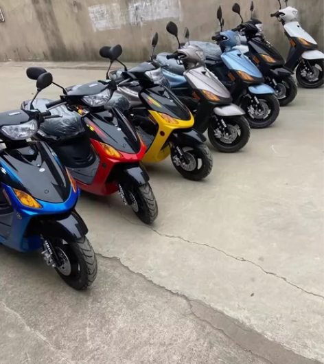 雅马哈巧格100cc,摩托车踏板全新零公里...