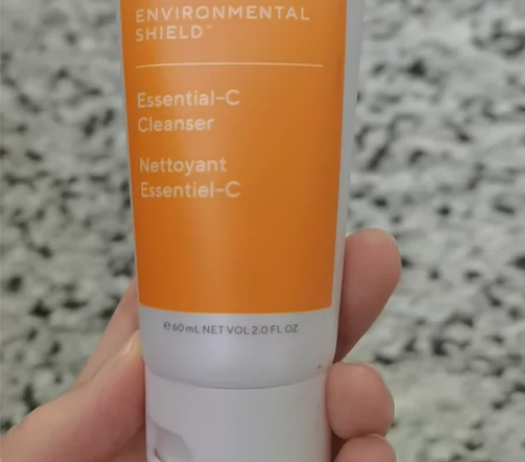 慕拉得维他命C洁面60ml 目前还有6个,...