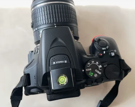 尼康D5600(18-55)套机,外观成色...