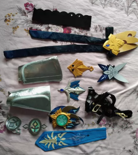标价出衣服+假发+鞋,衣服s码三町目家 假...