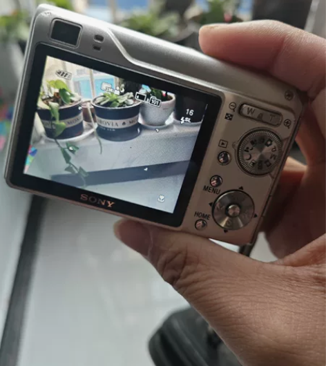 索尼数码相机DSC-W200 品相如图,正...