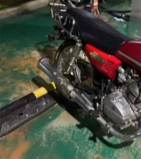 出一台自用车125飞鹰 原装车,全车无暗...