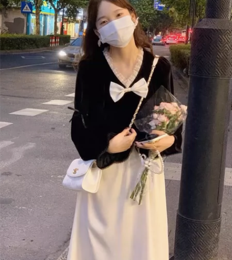 夏日会在晚餐后法式赫本风黑色丝绒连衣裙，收...