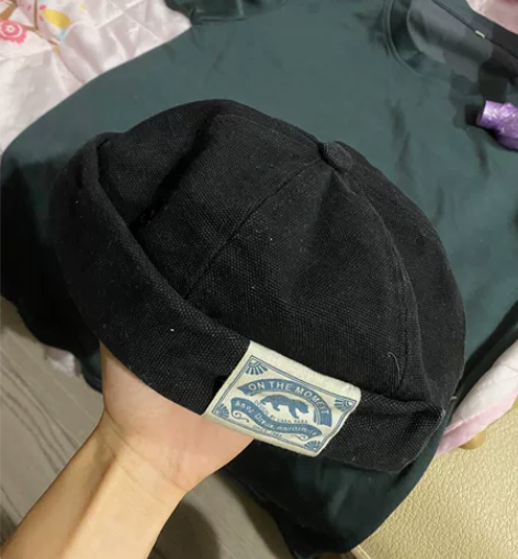 瓜皮帽痞帅男帽黑色可调节厚实立挺 感兴趣的...