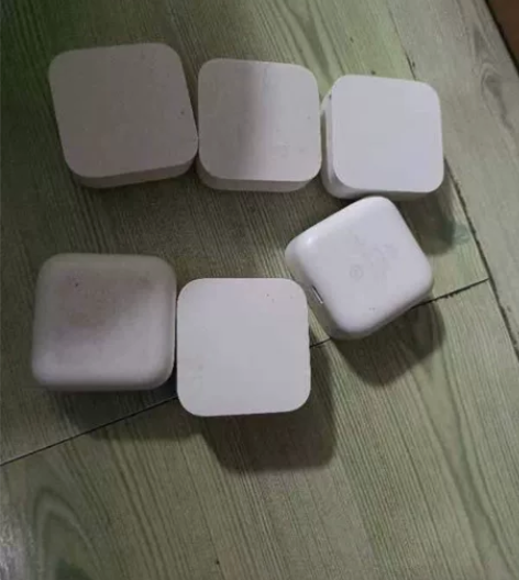 小米air2se真无线蓝牙耳机。没测试功能...