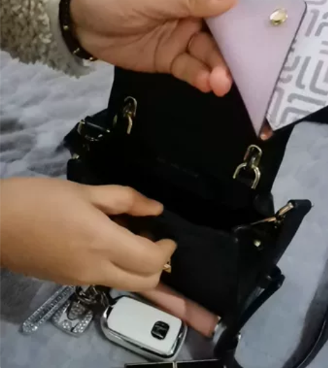 MICHAEL KORS,小号斜挎包几乎全...