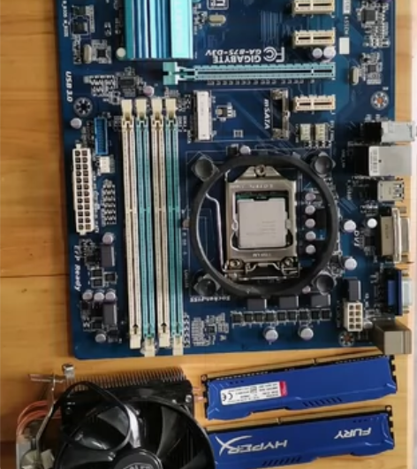 CPU 1230V2,主板技嘉B75-D3...