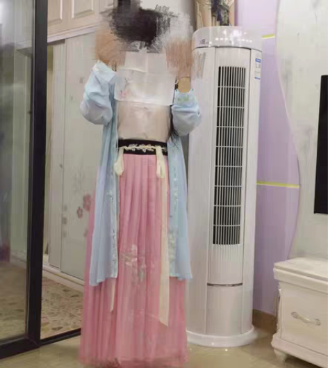 包邮南雅集褙子L码,裙子M码,穿着那个白色...