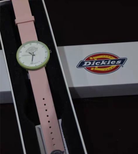 包邮Dickies手表 某物入手 全新，带...