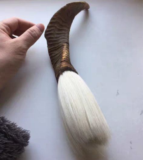 包邮老物件库存,山羊角毛笔全新 感兴趣的话...