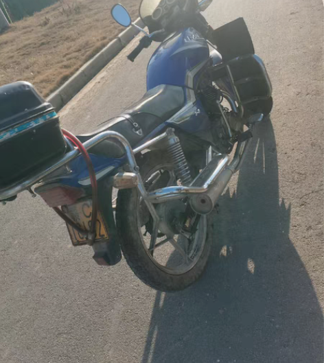 因本人长期在外地，闲置一辆力帆125摩托车...