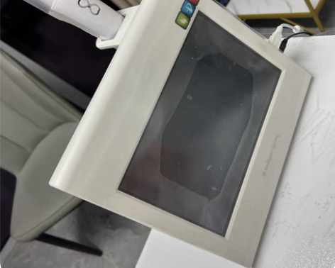 专业的皮肤检测仪器,这个仪器要比皮肤管理店...