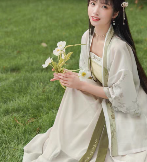 包邮想换汉服包包，十三余小豆蔻儿[缣素]国...
