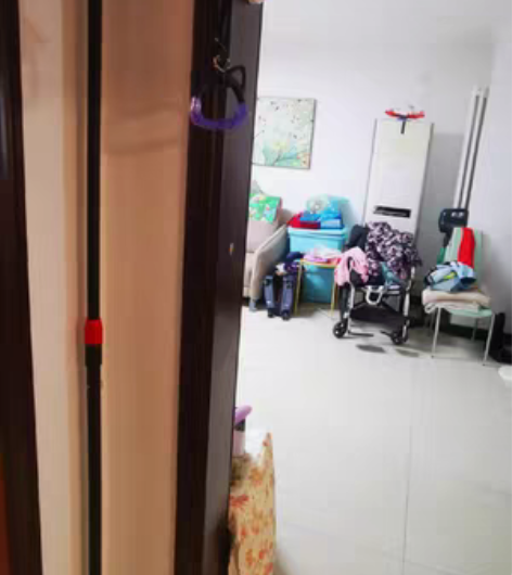 转让免打孔单杠，用了大半年，很牢固，还有两...