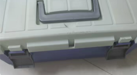 价格可谈双层塑料工具箱，以前用来装水粉颜料...