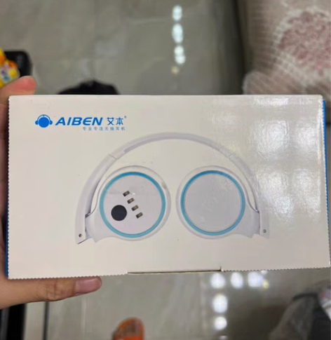 包邮耳机 之前考六级听力买的 感兴趣的话点...