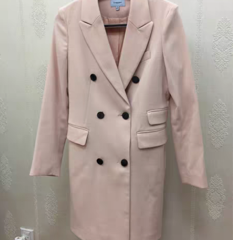 专柜购入,淡粉色长款西服 L码165/88...