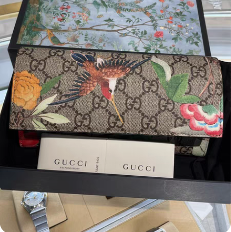 全新GUCCI/古驰花卉手拿包钱包女士长款...