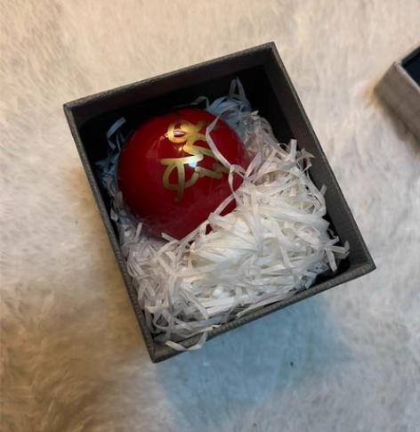 包邮下乡收的台球,一套,非常漂亮! 感兴趣...