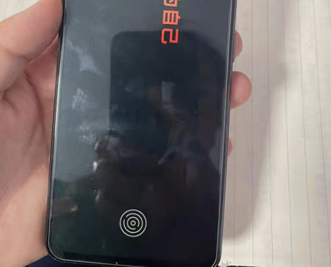 真我Q3pro. 一年机器,一直带壳,无任...