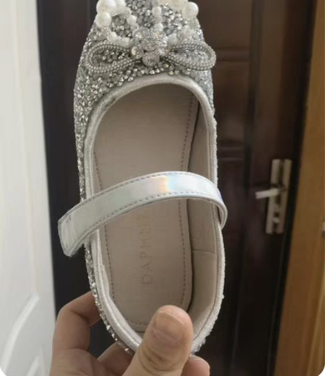 包邮达芙妮女童软底鞋30码,19.3cm。...