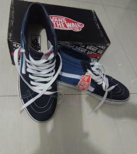 正品VANS Sk8-Hi全新 鞋边点脏4...