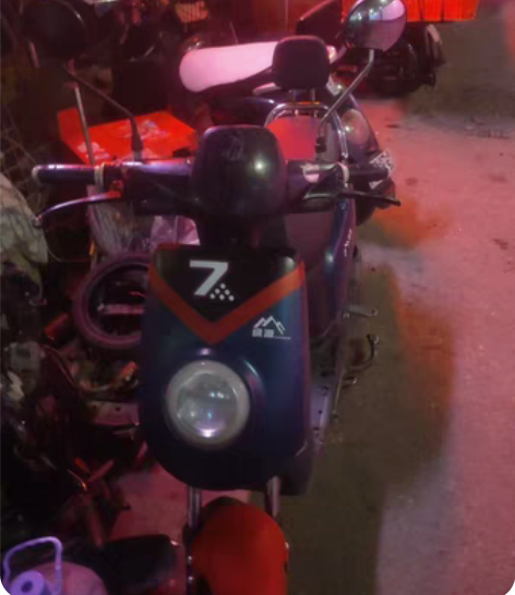 绿源电动车。8成新，48V20A电池，目前...