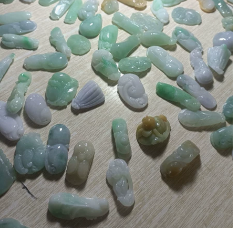 本人在四会从事玉雕工作自产自销，只赚一点工...