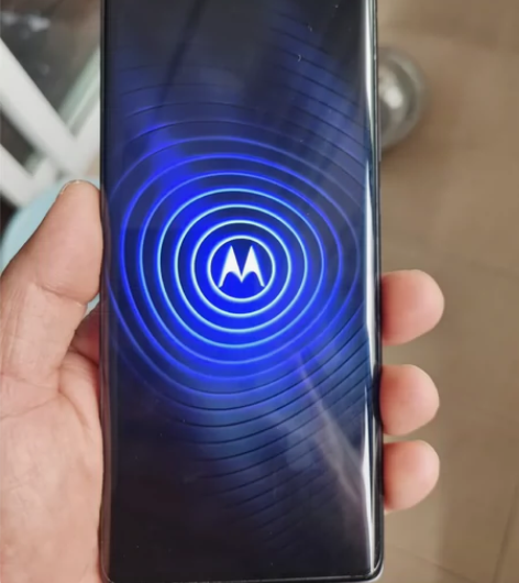 摩托罗拉x30pro 议价绕道!2398送...