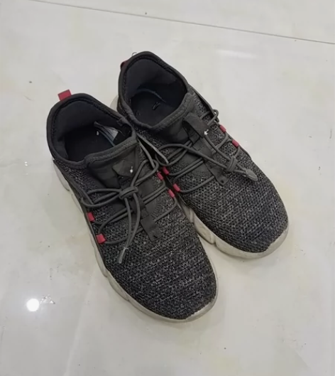 乔丹运动鞋 36码轻微穿着痕迹乔丹36¥5...