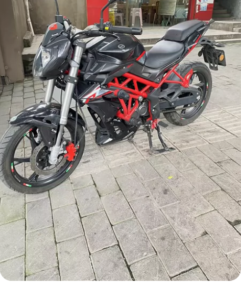 贝纳利红宝龙150  车子精品  手续齐全...
