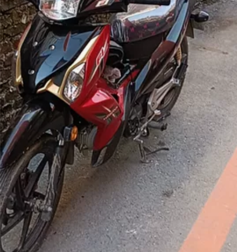出售个人摩托车一台,五羊本田弯梁摩托车原车...