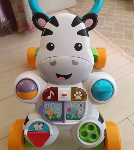 费雪学步车,九成新,只限同城自提 感兴趣的...