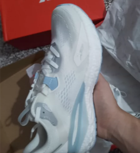 特步跑步鞋 41码 全新正品 41码全新X...